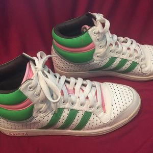 Women's high top Adidas